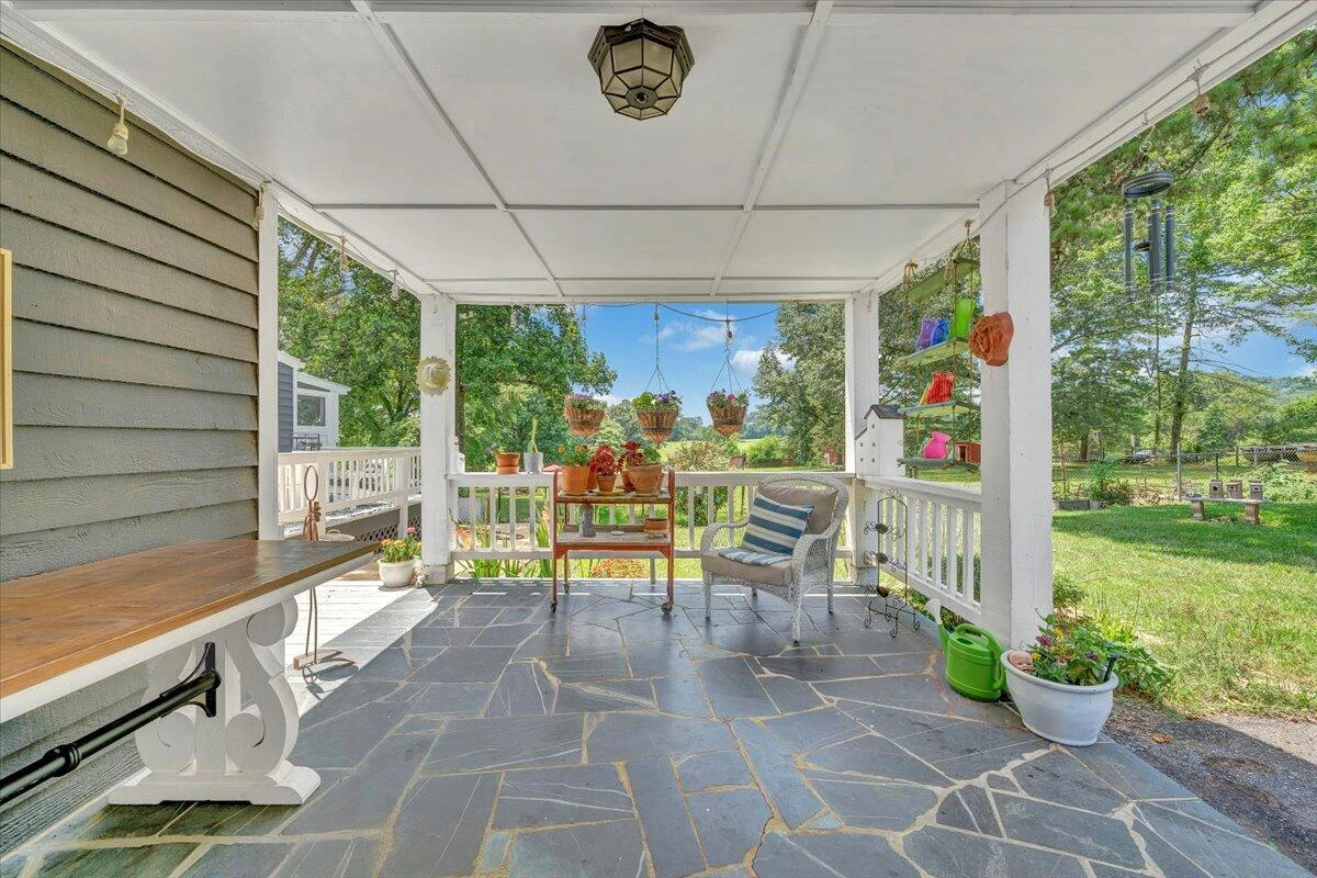 3562 Peaks RD - Photo 24