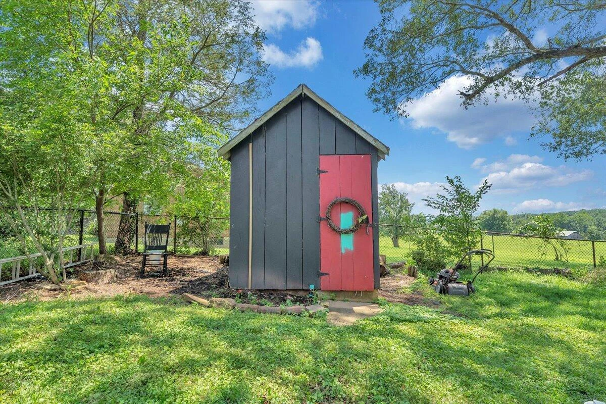 3562 Peaks RD - Photo 29