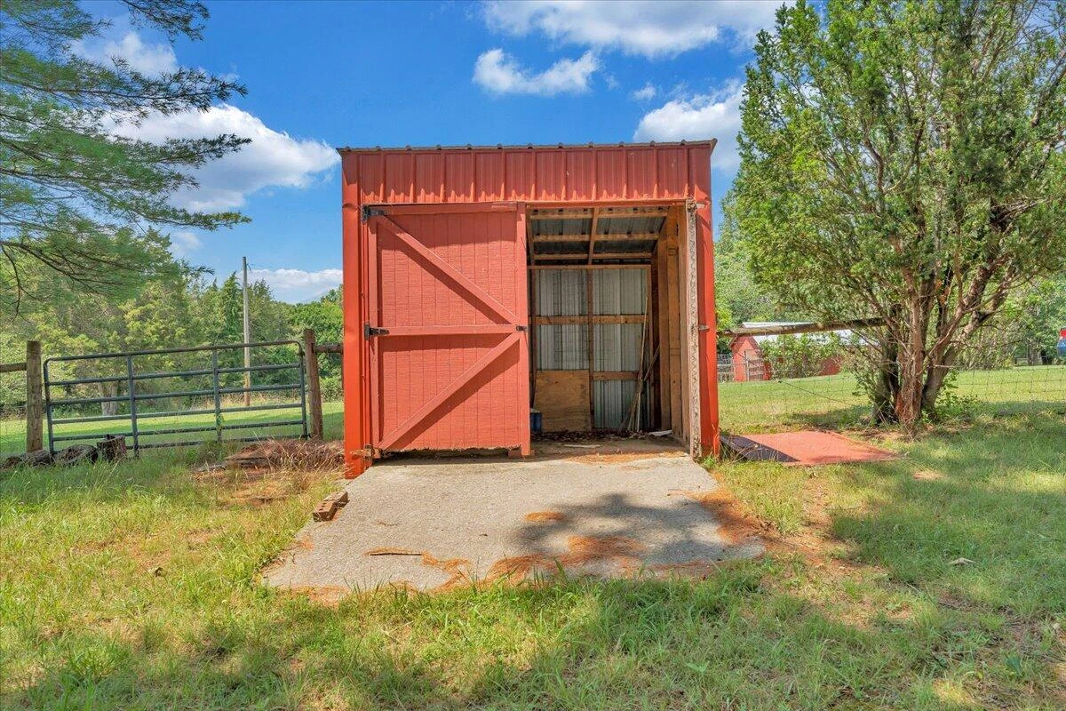 3562 Peaks RD - Photo 31