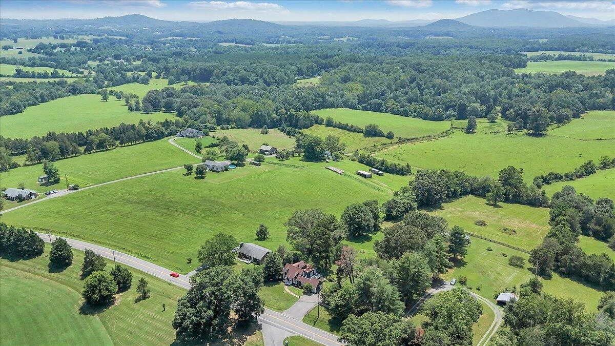 3562 Peaks RD - Photo 35