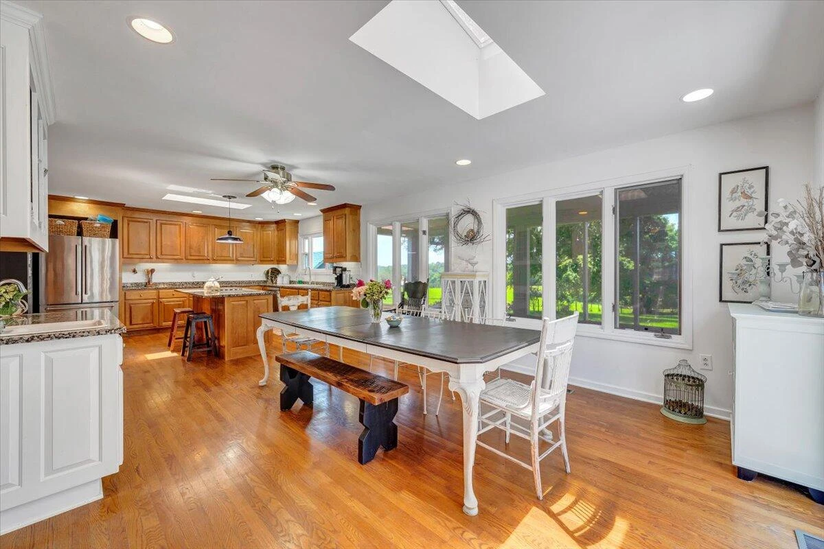 3562 Peaks RD - Photo 8