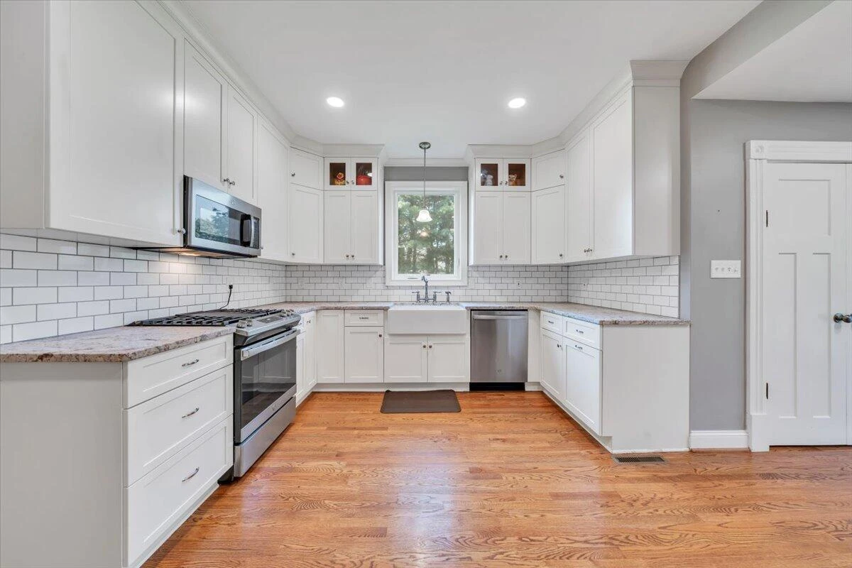 327 Broad ST - Photo 20