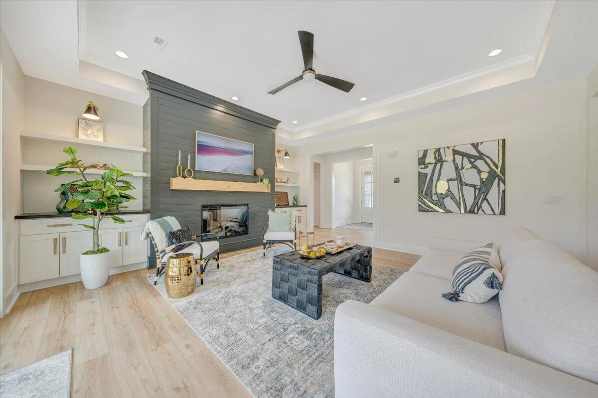 1051 Golf View CT - Photo 33