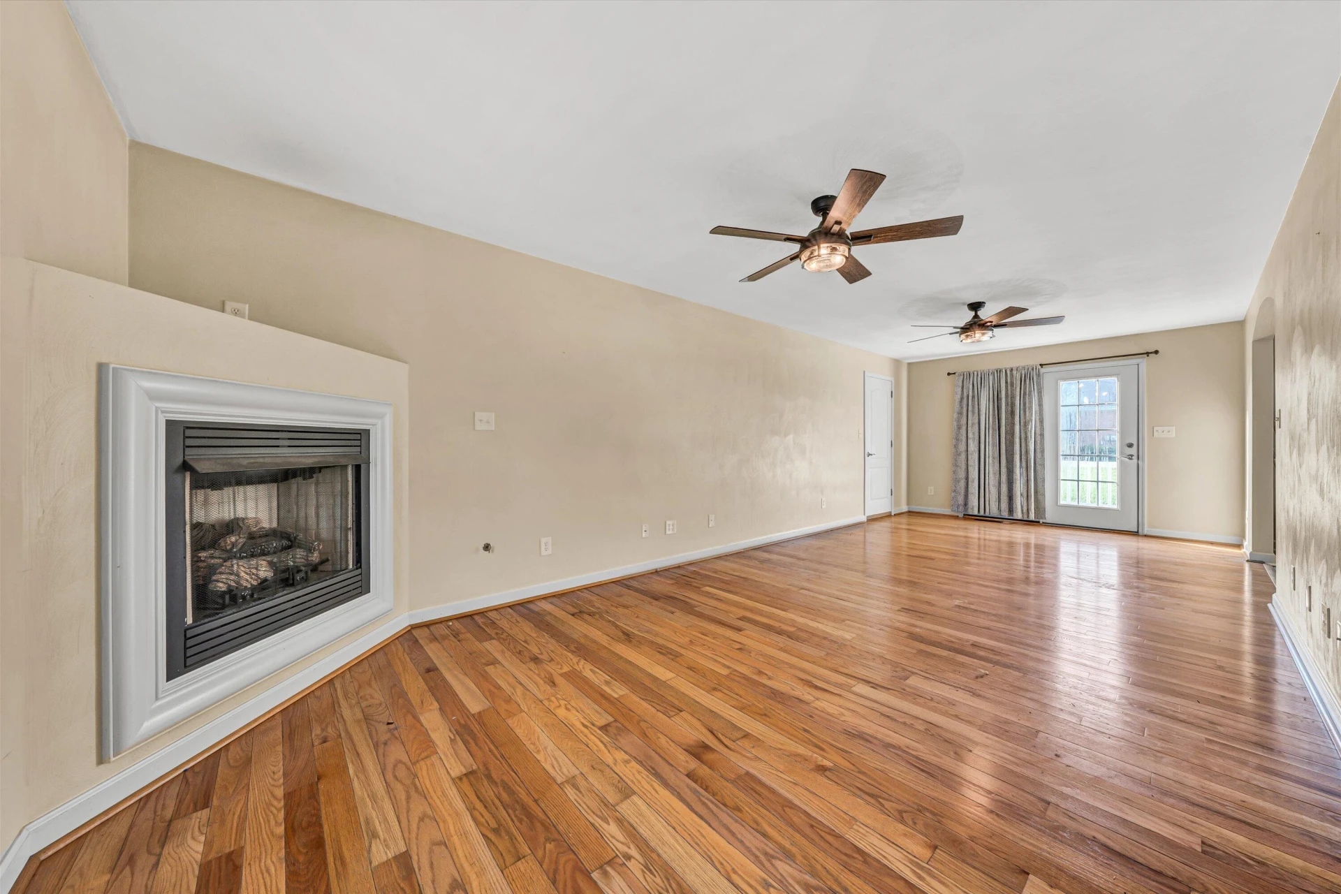 247 Ivy LN - Photo 7