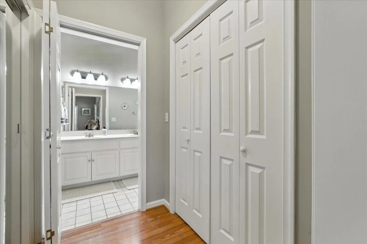 109 Woodcreek RD - Photo 32