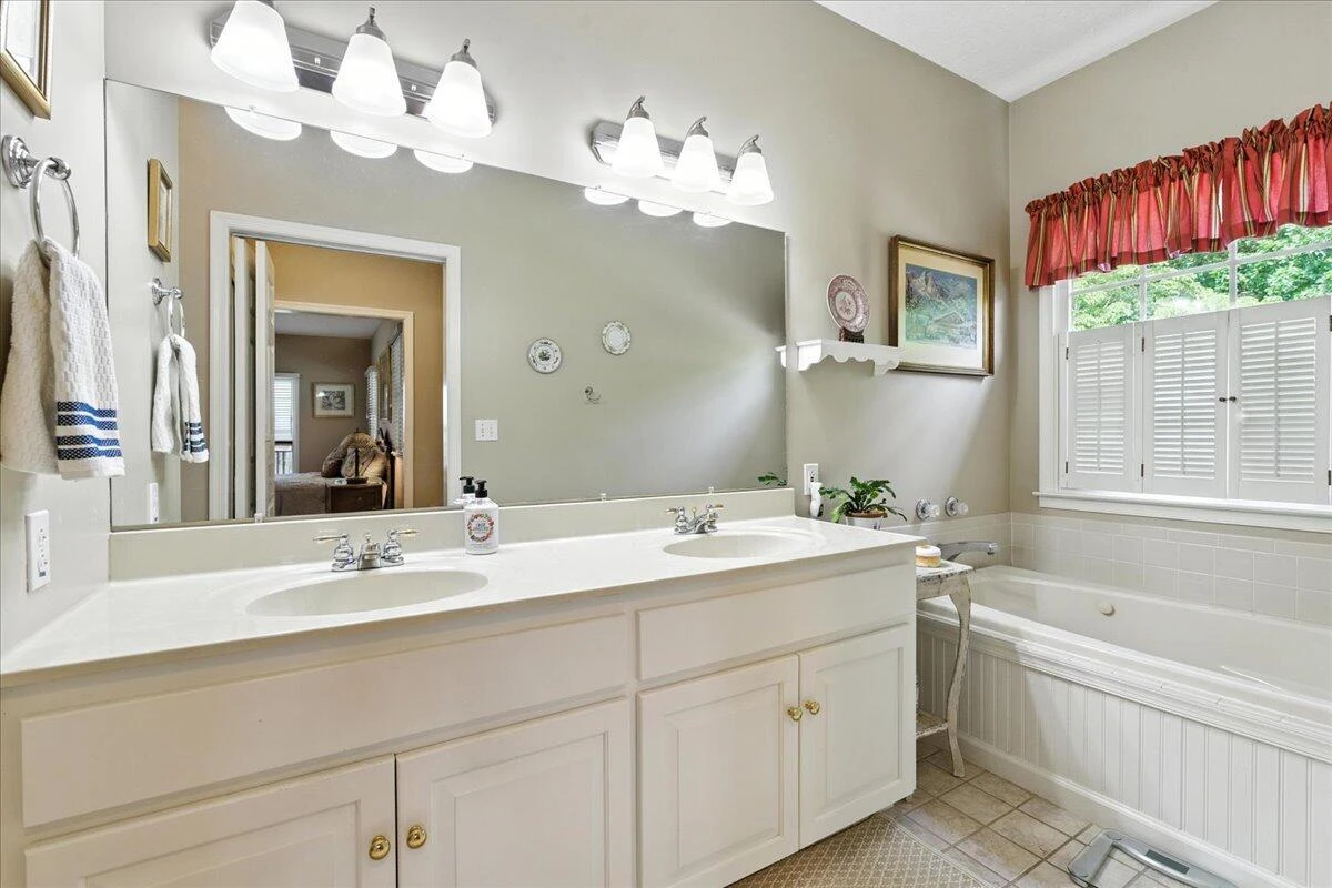 109 Woodcreek RD - Photo 33