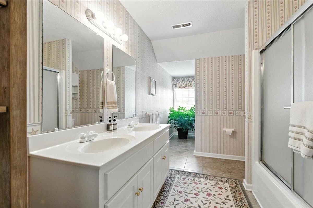 109 Woodcreek RD - Photo 50