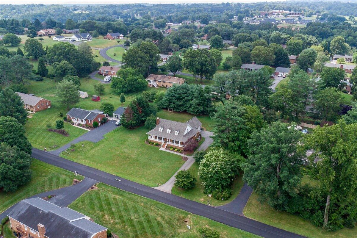 109 Woodcreek RD - Photo 60