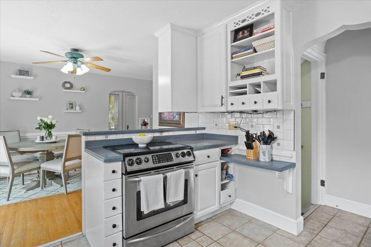3546 Grandin RD - Photo 16