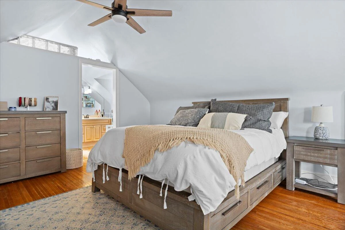 3546 Grandin RD - Photo 25