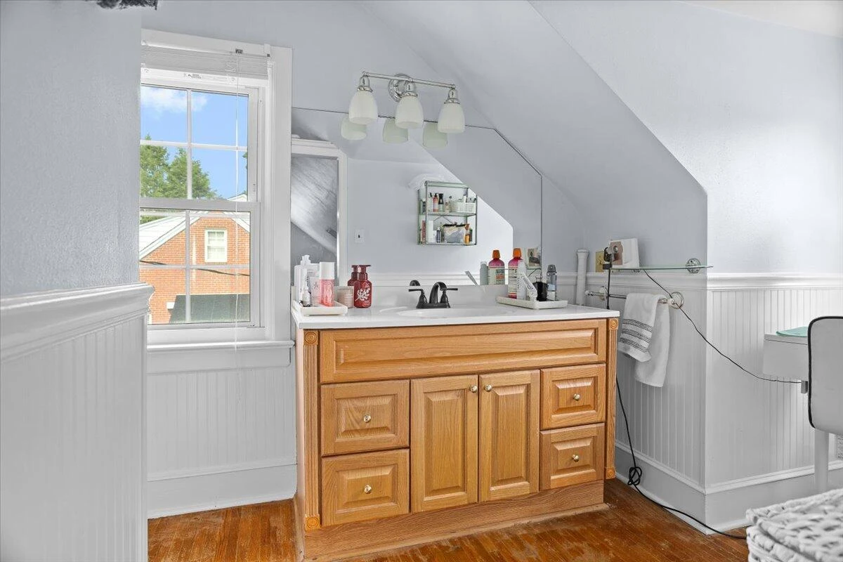 3546 Grandin RD - Photo 27