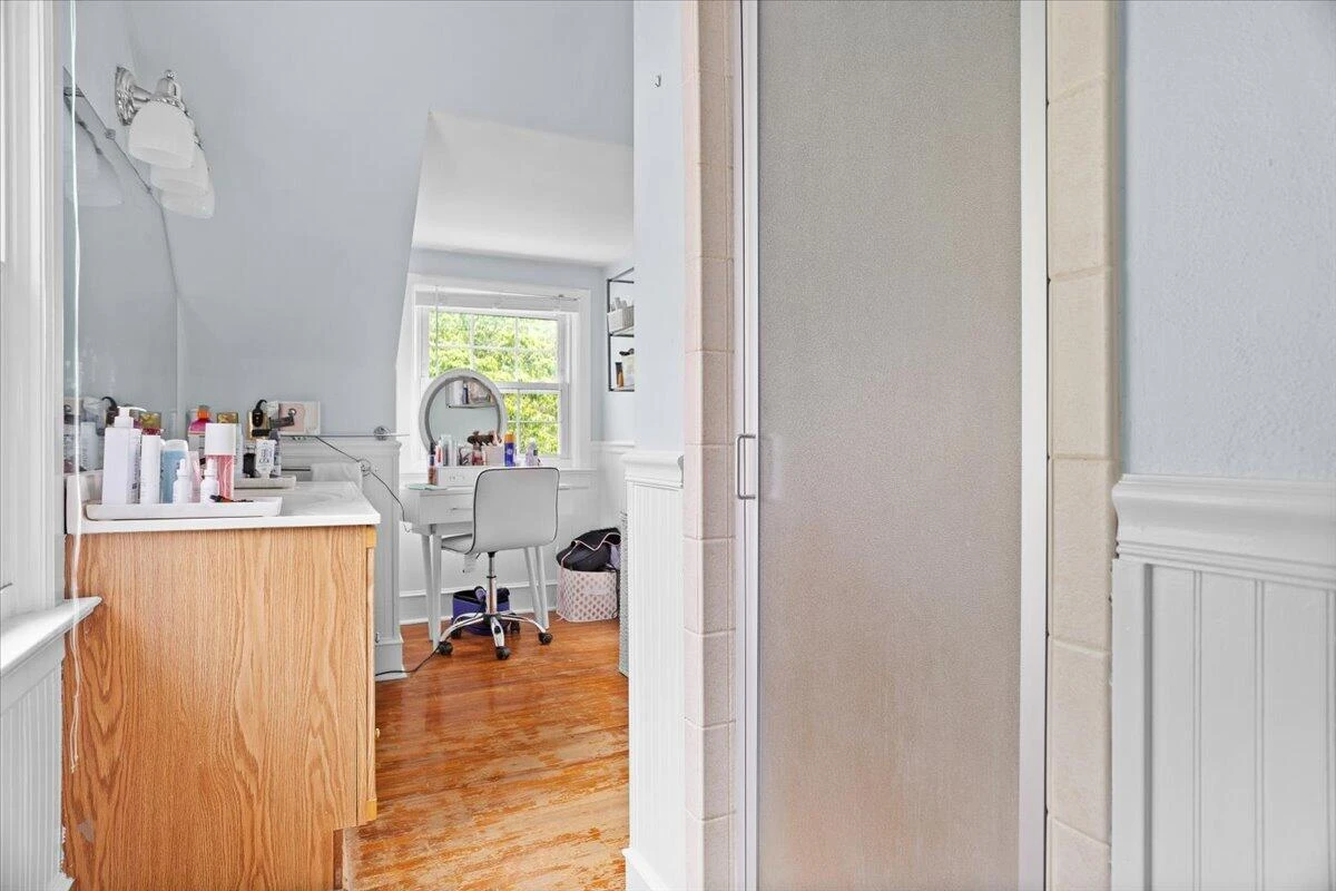 3546 Grandin RD - Photo 29
