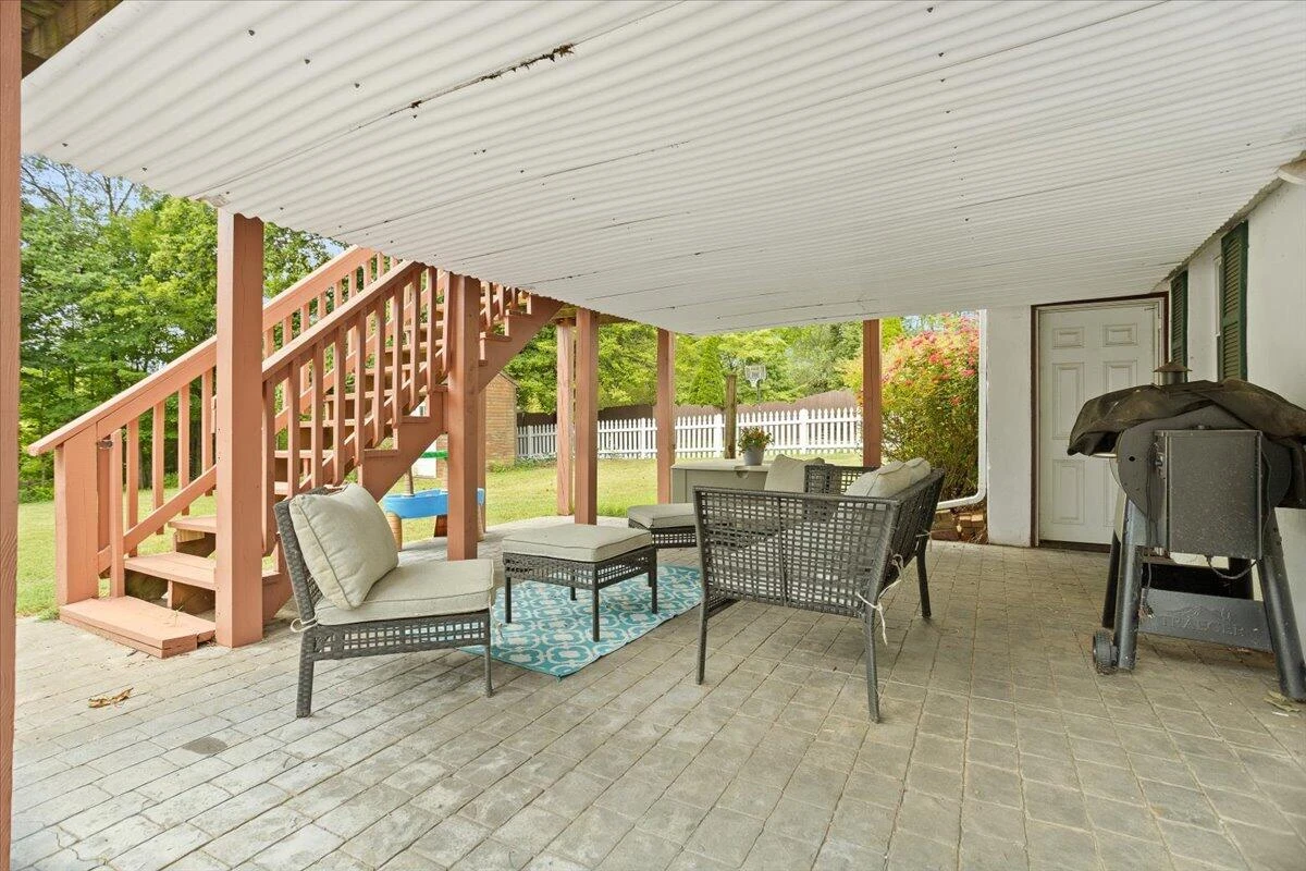 3546 Grandin RD - Photo 37