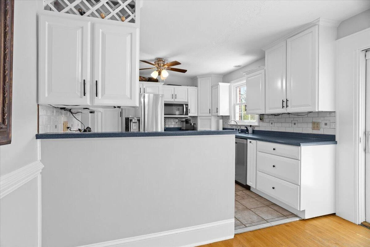 3546 Grandin RD - Photo 13