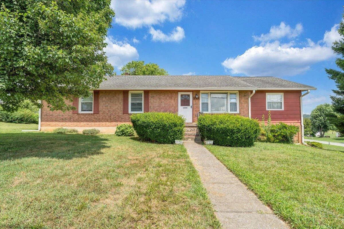 3705 Hawley DR