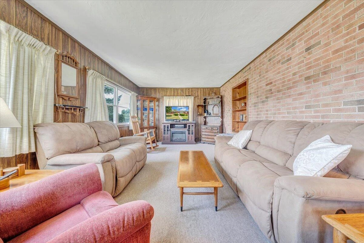 3705 Hawley DR - Photo 13
