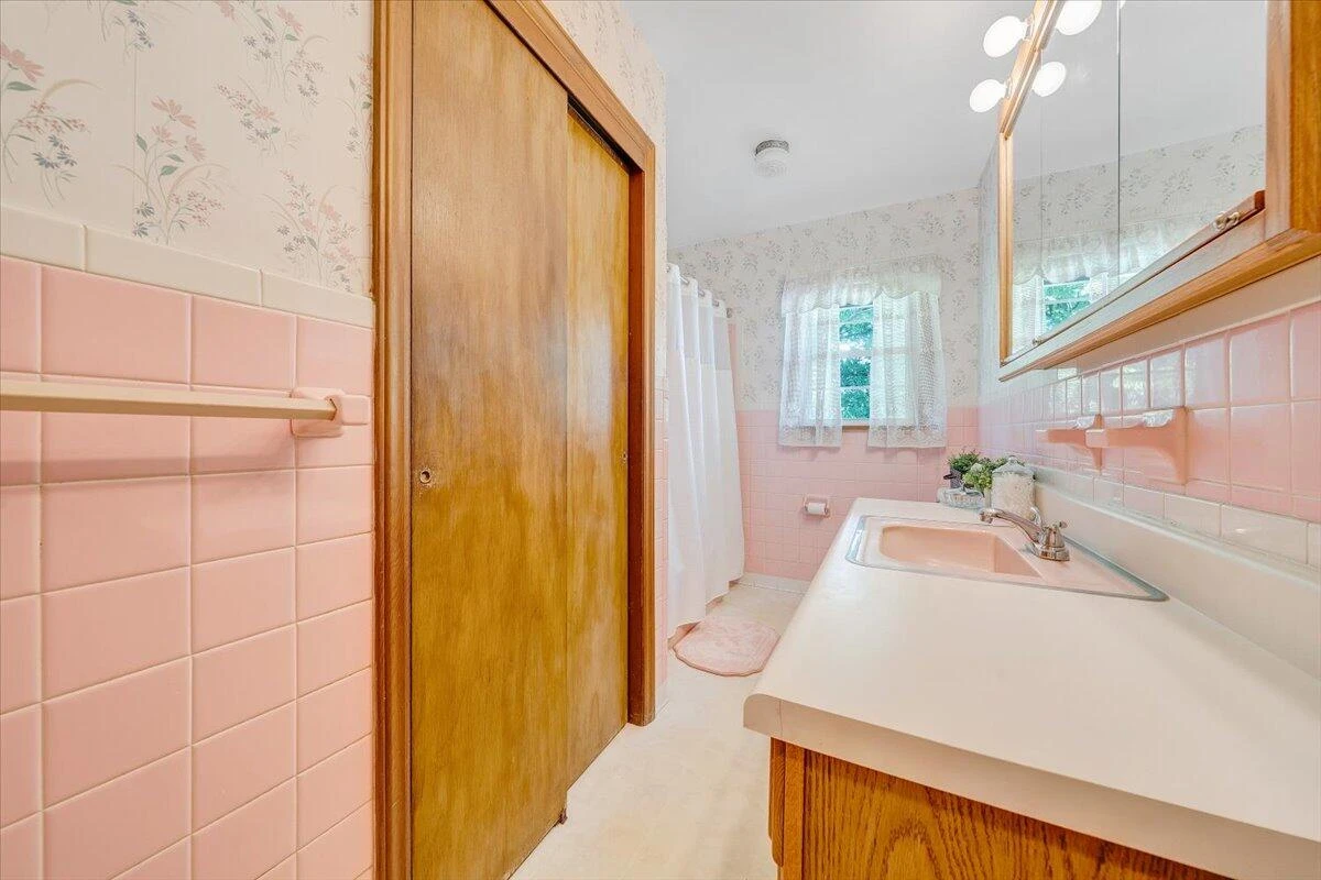 3705 Hawley DR - Photo 18