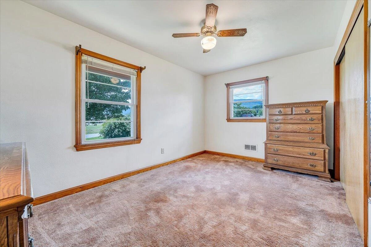 3705 Hawley DR - Photo 19