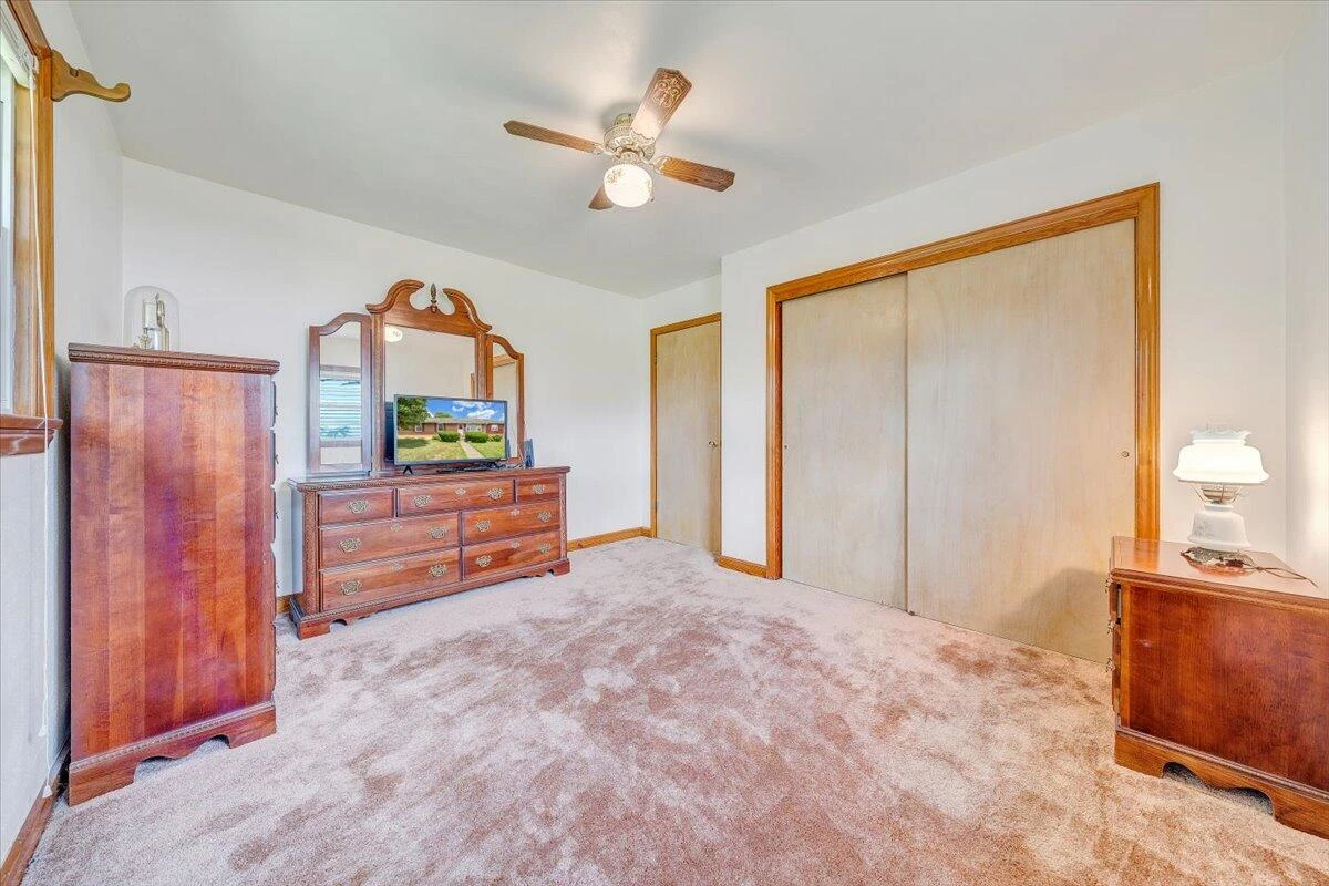 3705 Hawley DR - Photo 22