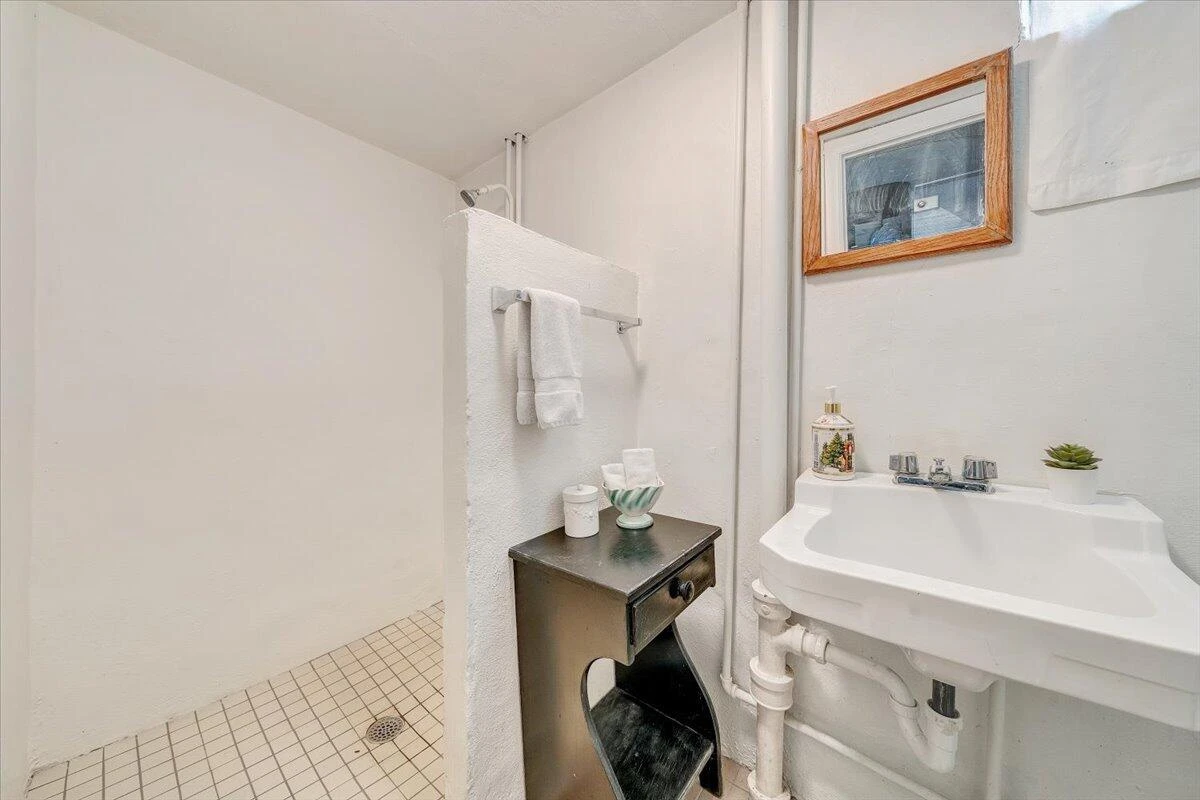 3705 Hawley DR - Photo 30