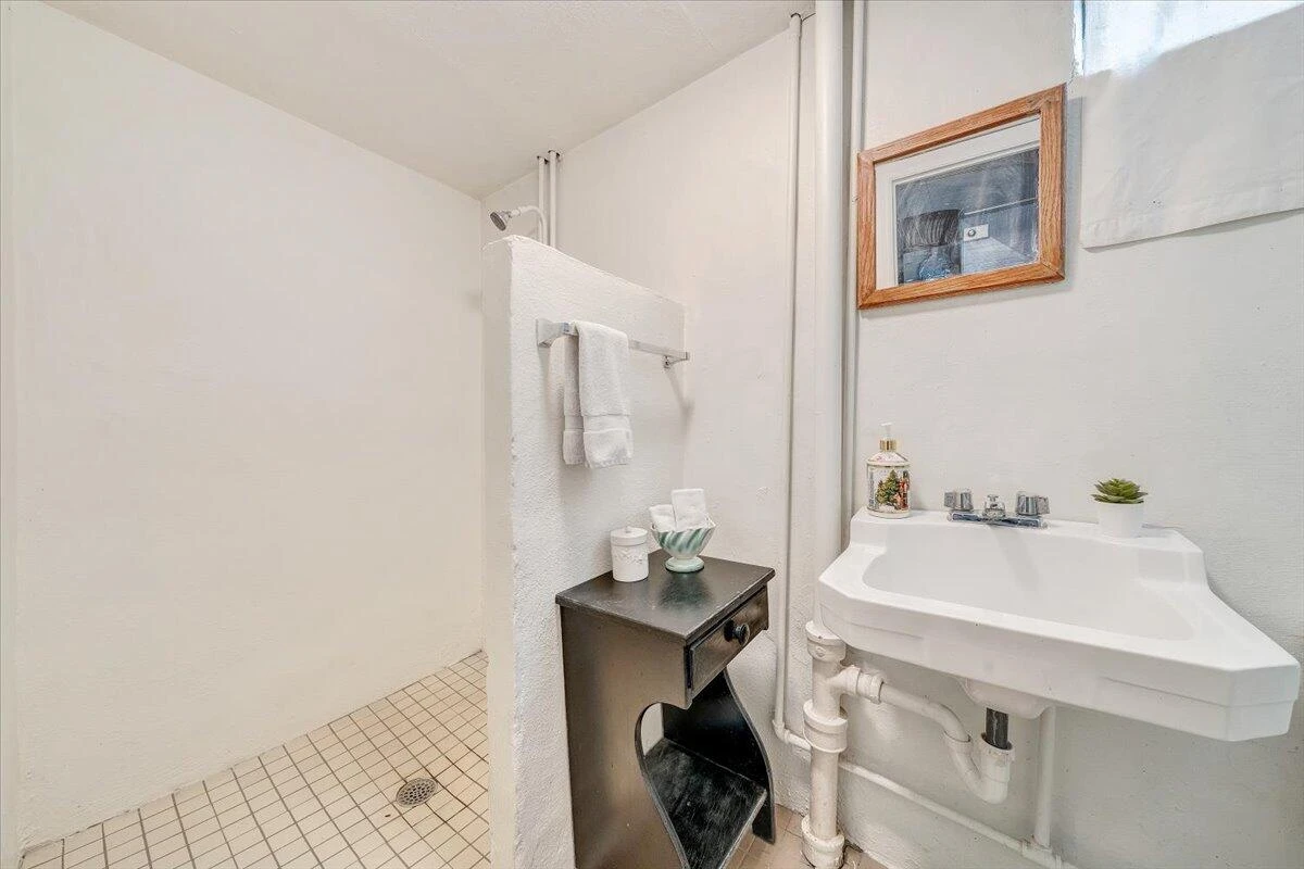3705 Hawley DR - Photo 31