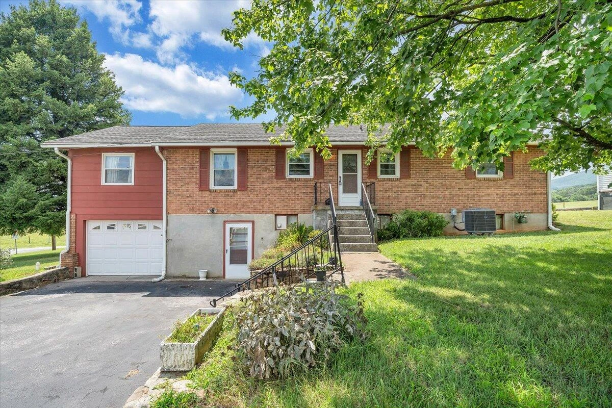 3705 Hawley DR - Photo 34