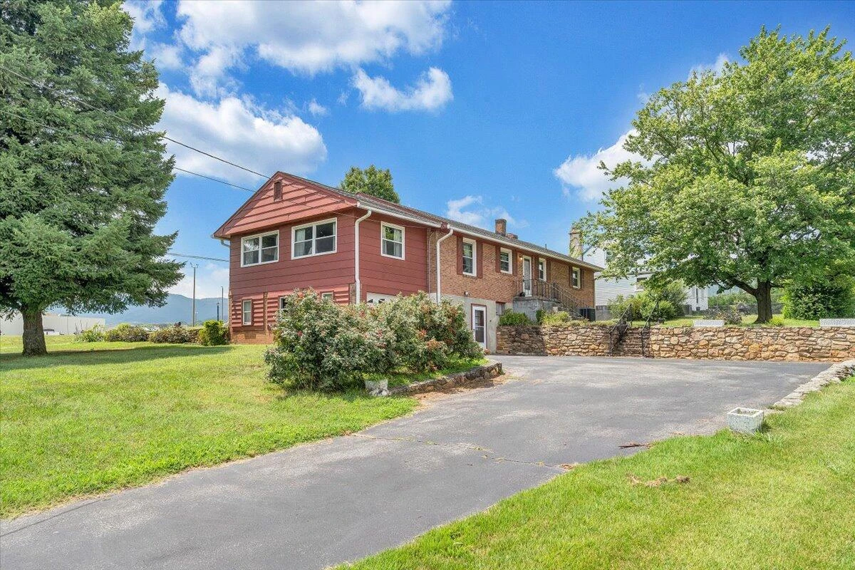 3705 Hawley DR - Photo 39
