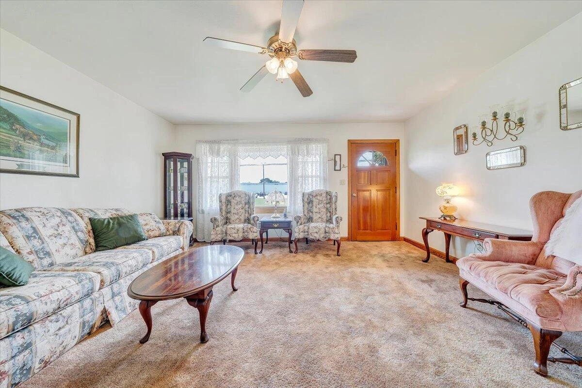 3705 Hawley DR - Photo 5