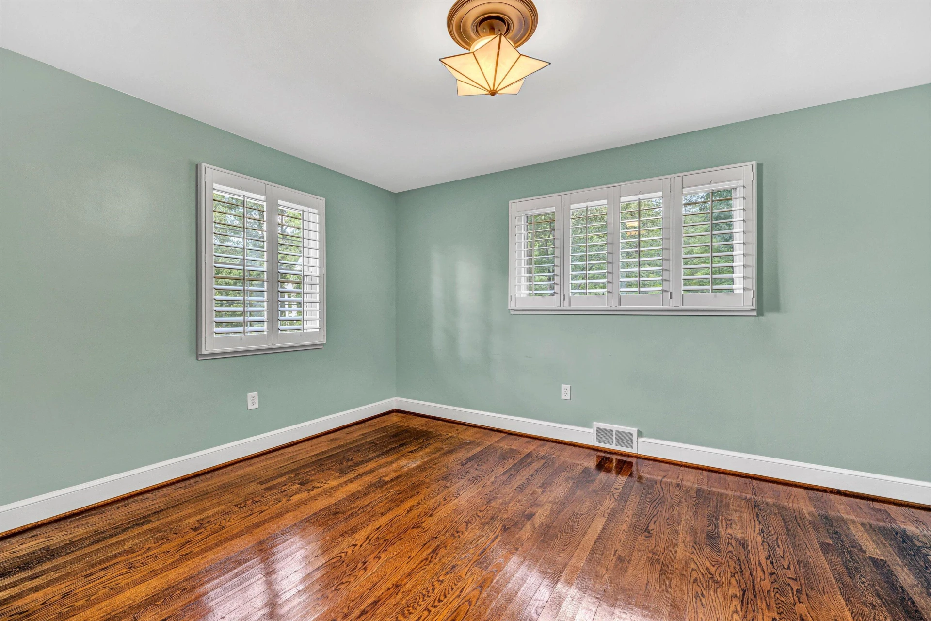 2865 Jefferson ST - Photo 31