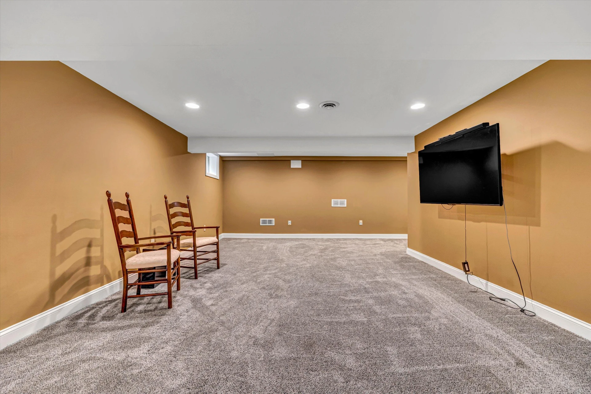 2865 Jefferson ST - Photo 40