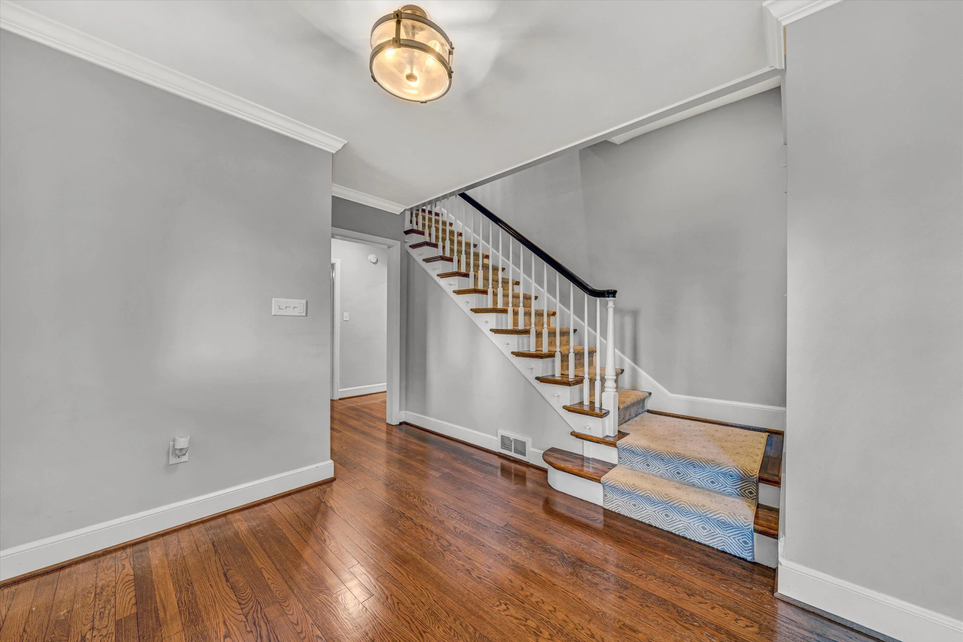 2865 Jefferson ST - Photo 11