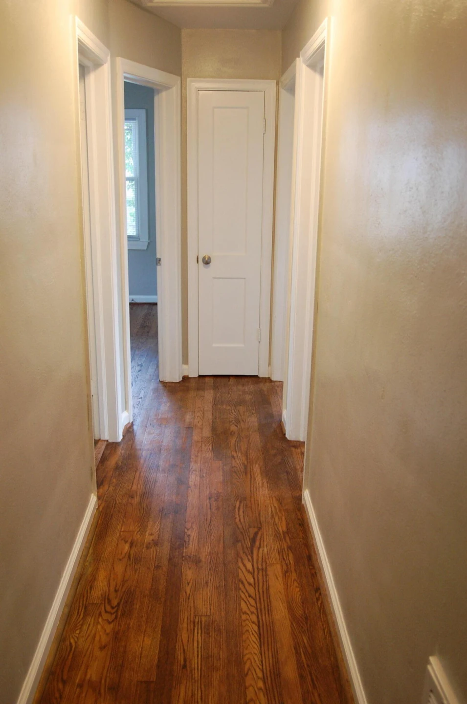 2527 Sanford AVE - Photo 7