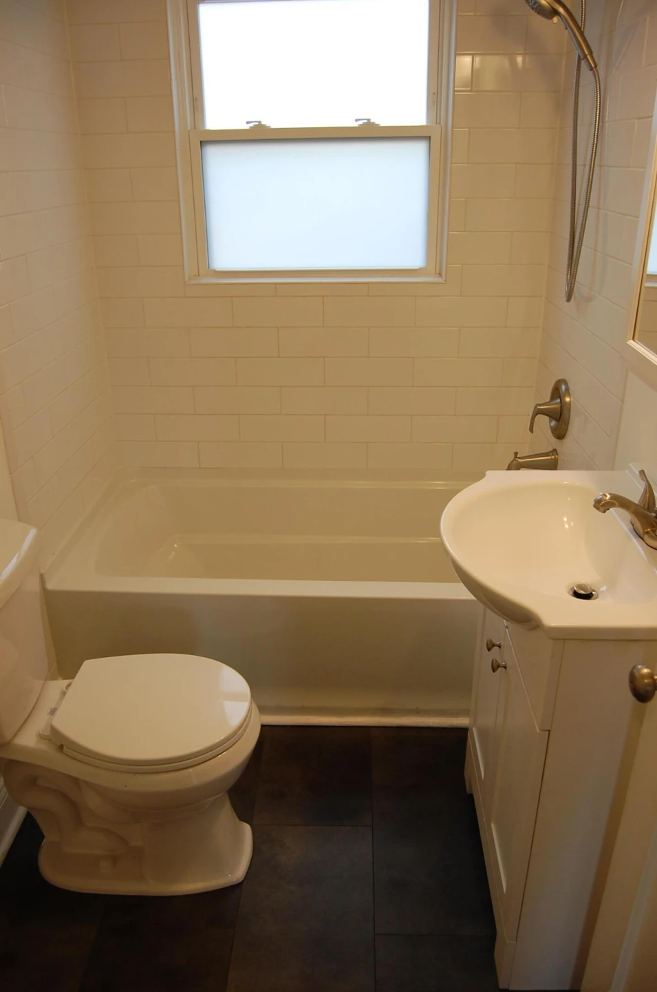 2527 Sanford AVE - Photo 8