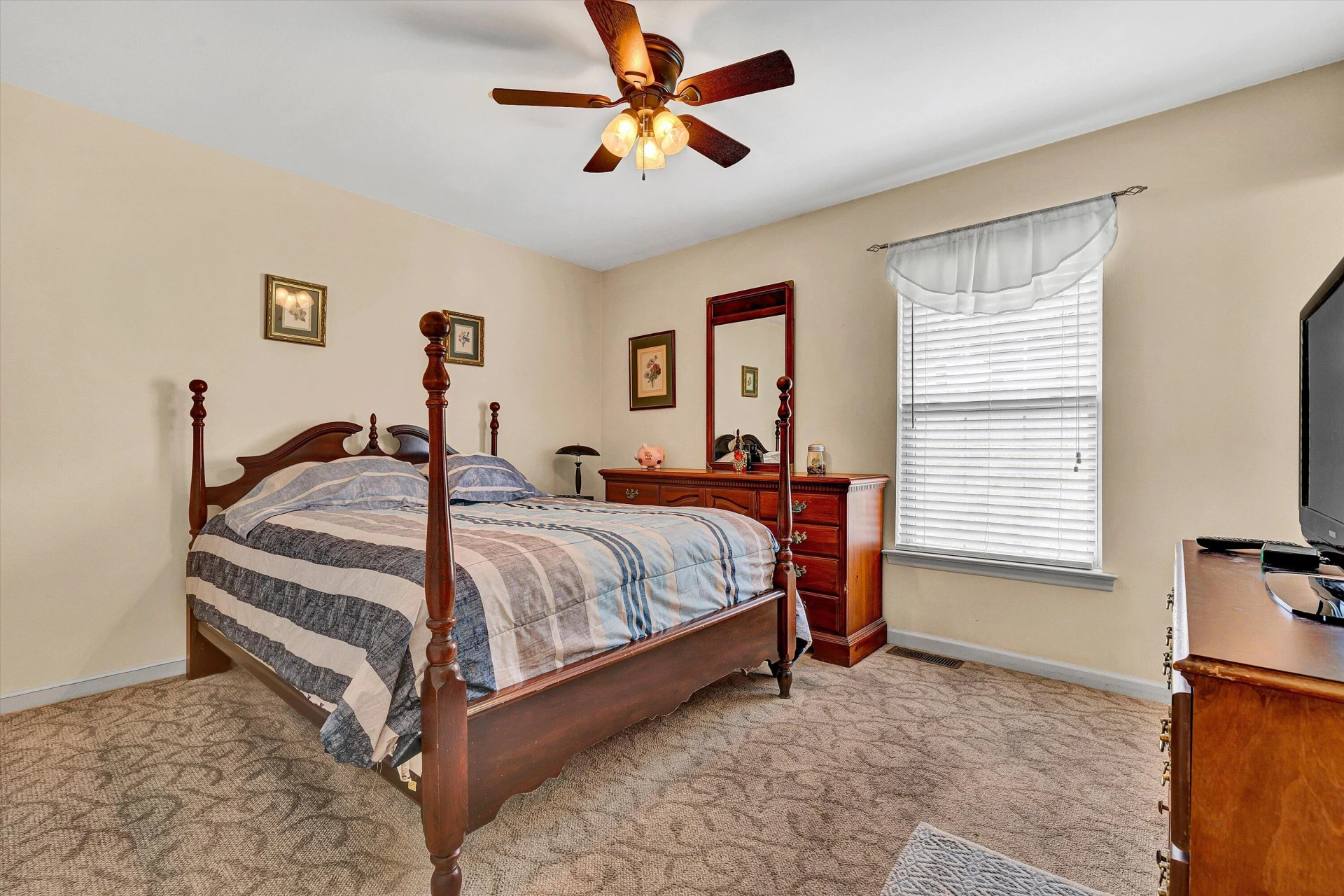 428 Rome DR - Photo 11