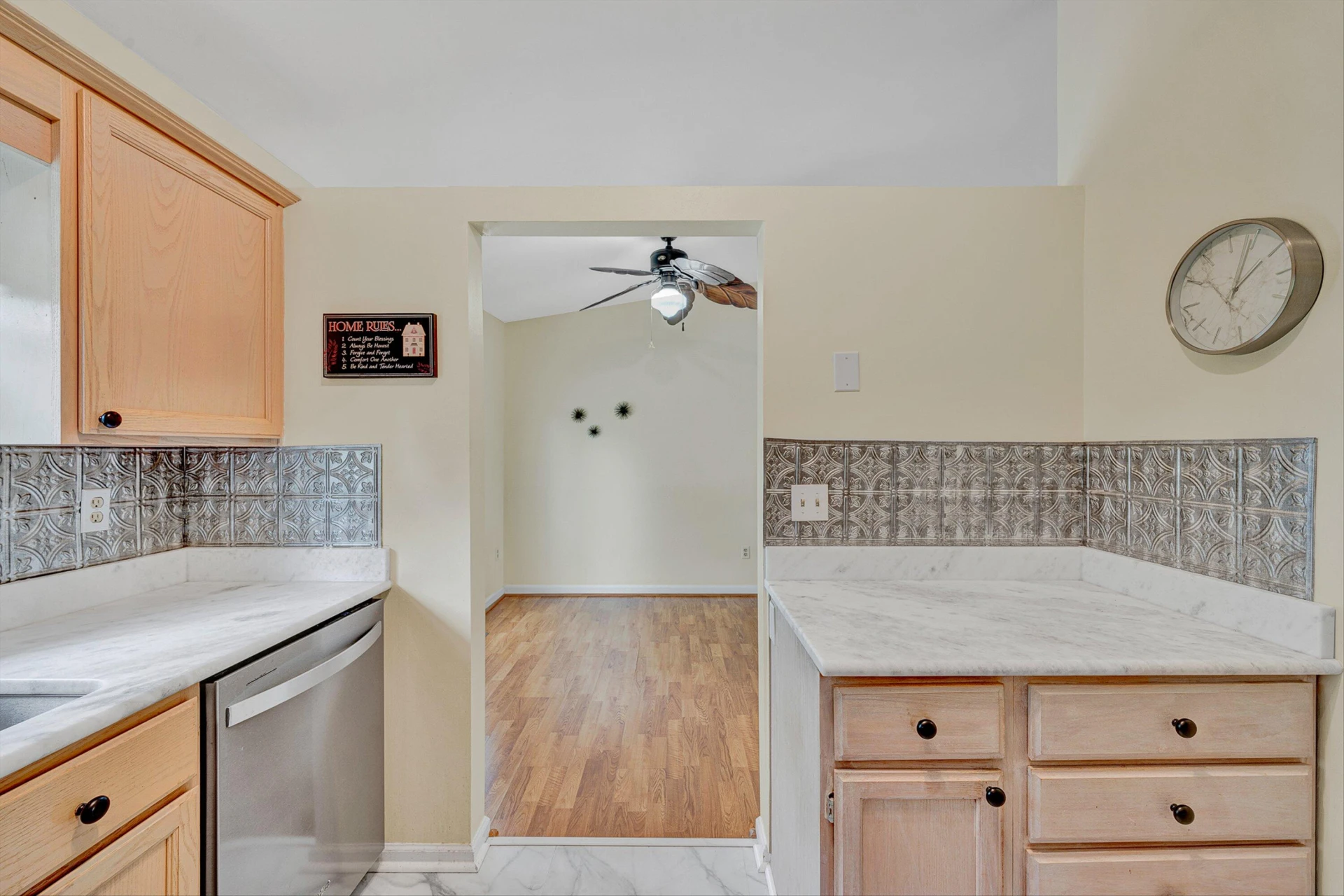428 Rome DR - Photo 9