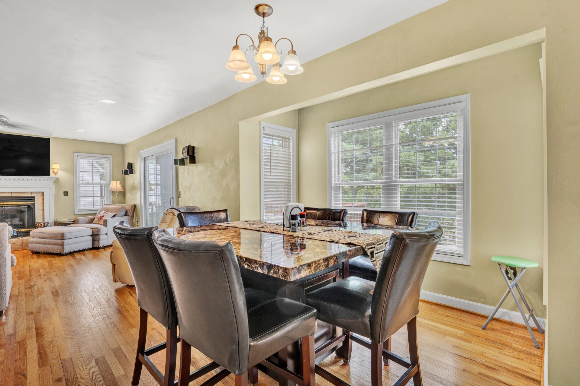 1744 High Gate LN - Photo 21