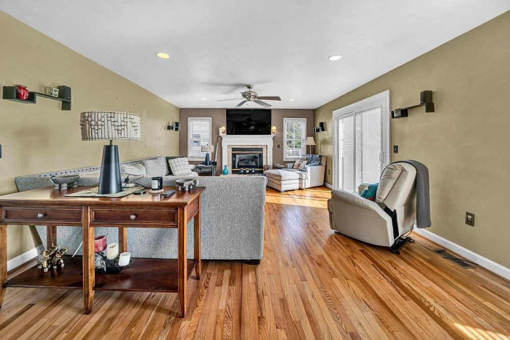 1744 High Gate LN - Photo 23