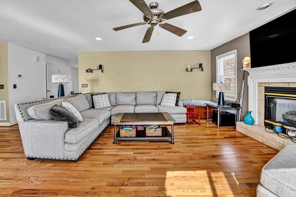 1744 High Gate LN - Photo 26