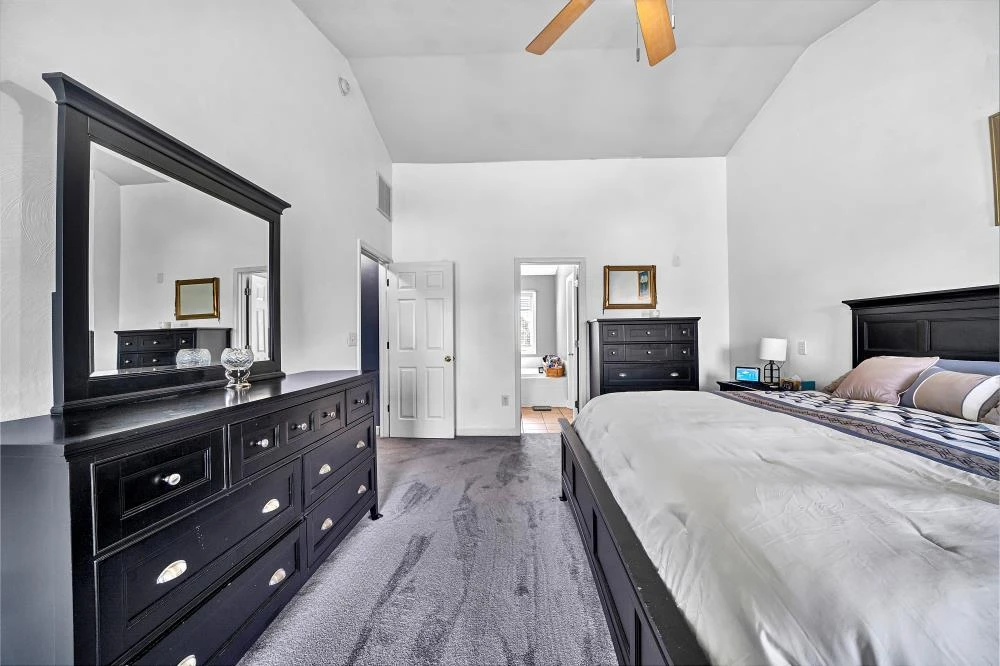 1744 High Gate LN - Photo 29