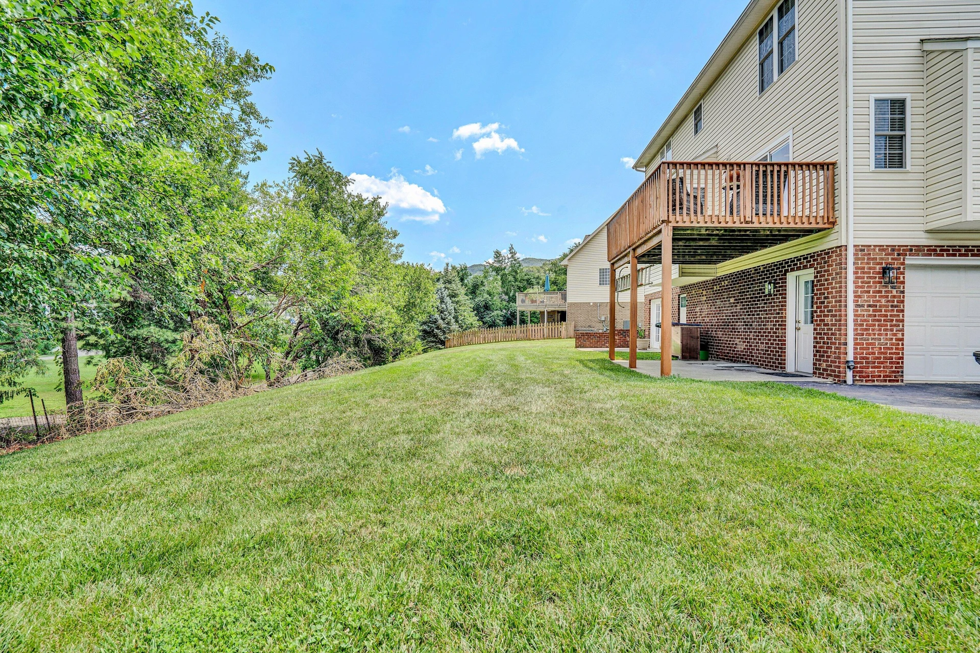 1744 High Gate LN - Photo 44