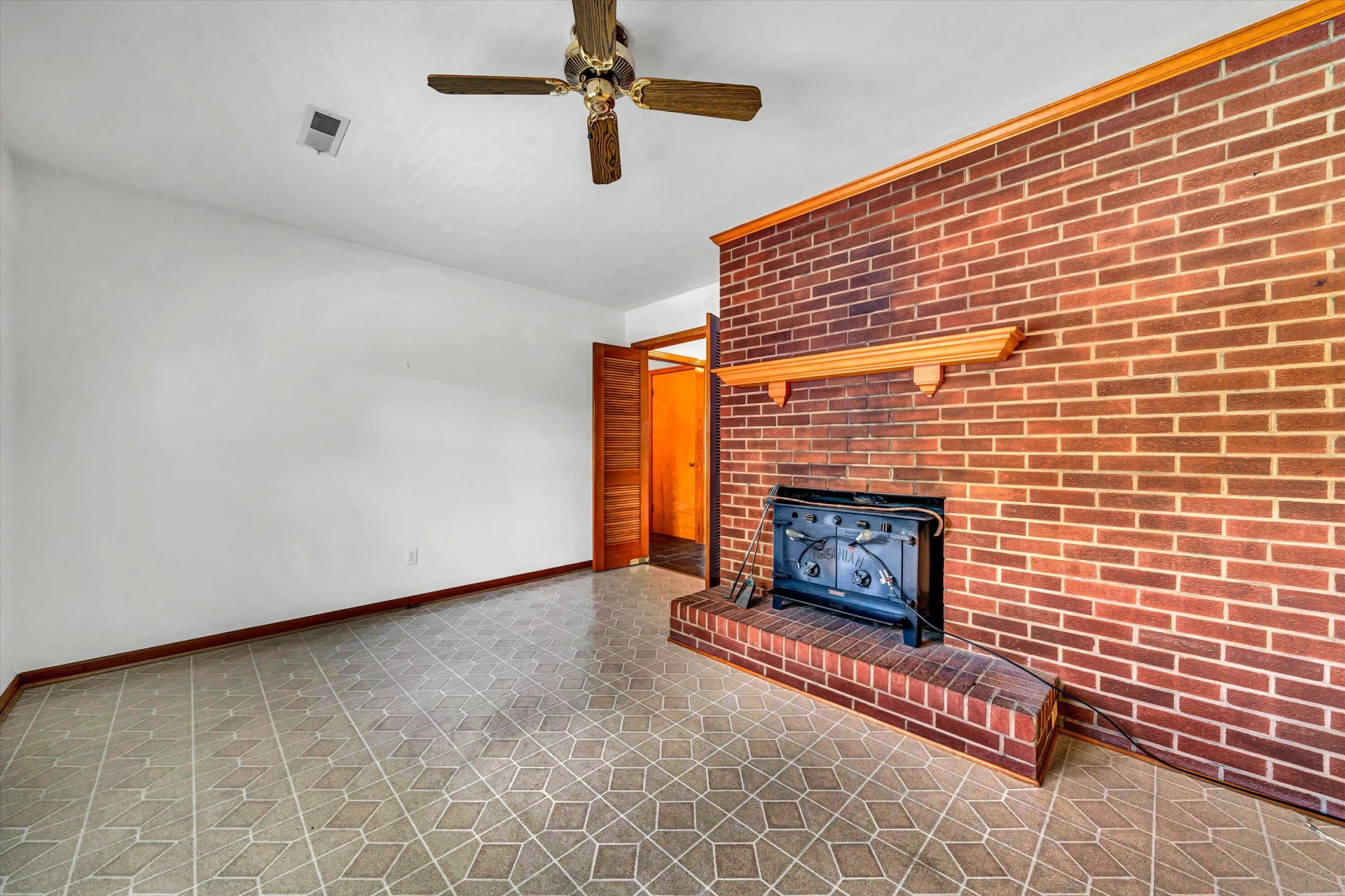 6840 Tinkerdale RD - Photo 13