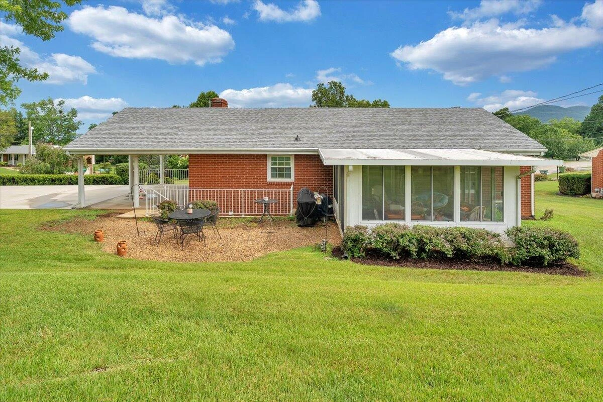 419 Diamond RD - Photo 37