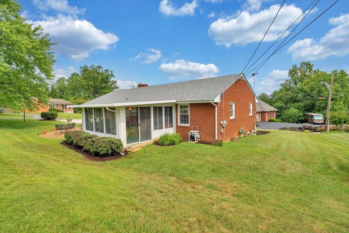 419 Diamond RD - Photo 38