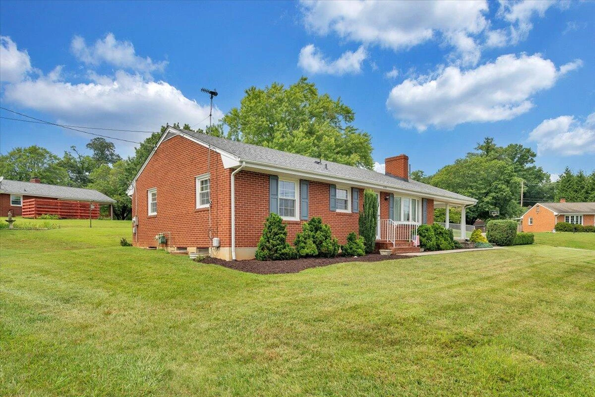 419 Diamond RD - Photo 40