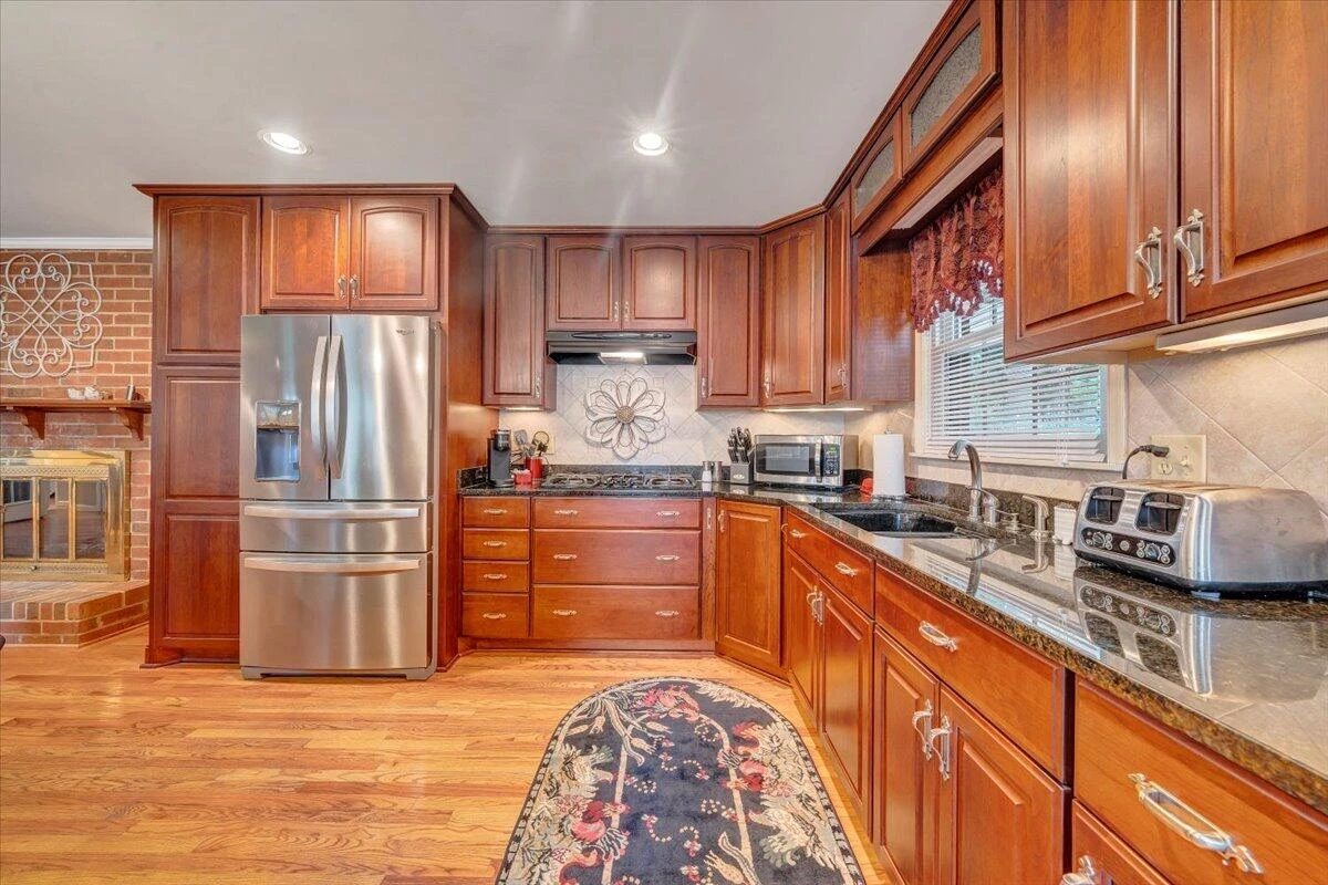 5022 Cave Spring LN - Photo 13