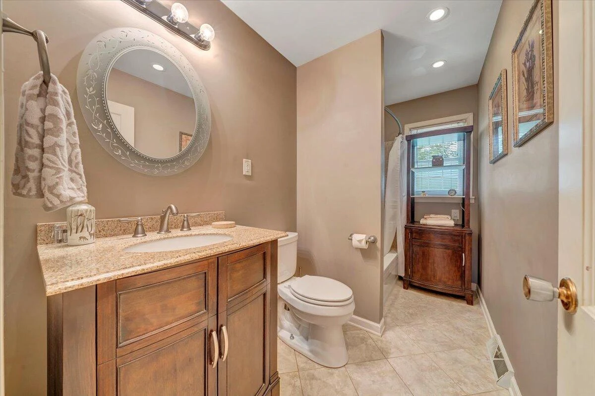 5022 Cave Spring LN - Photo 24
