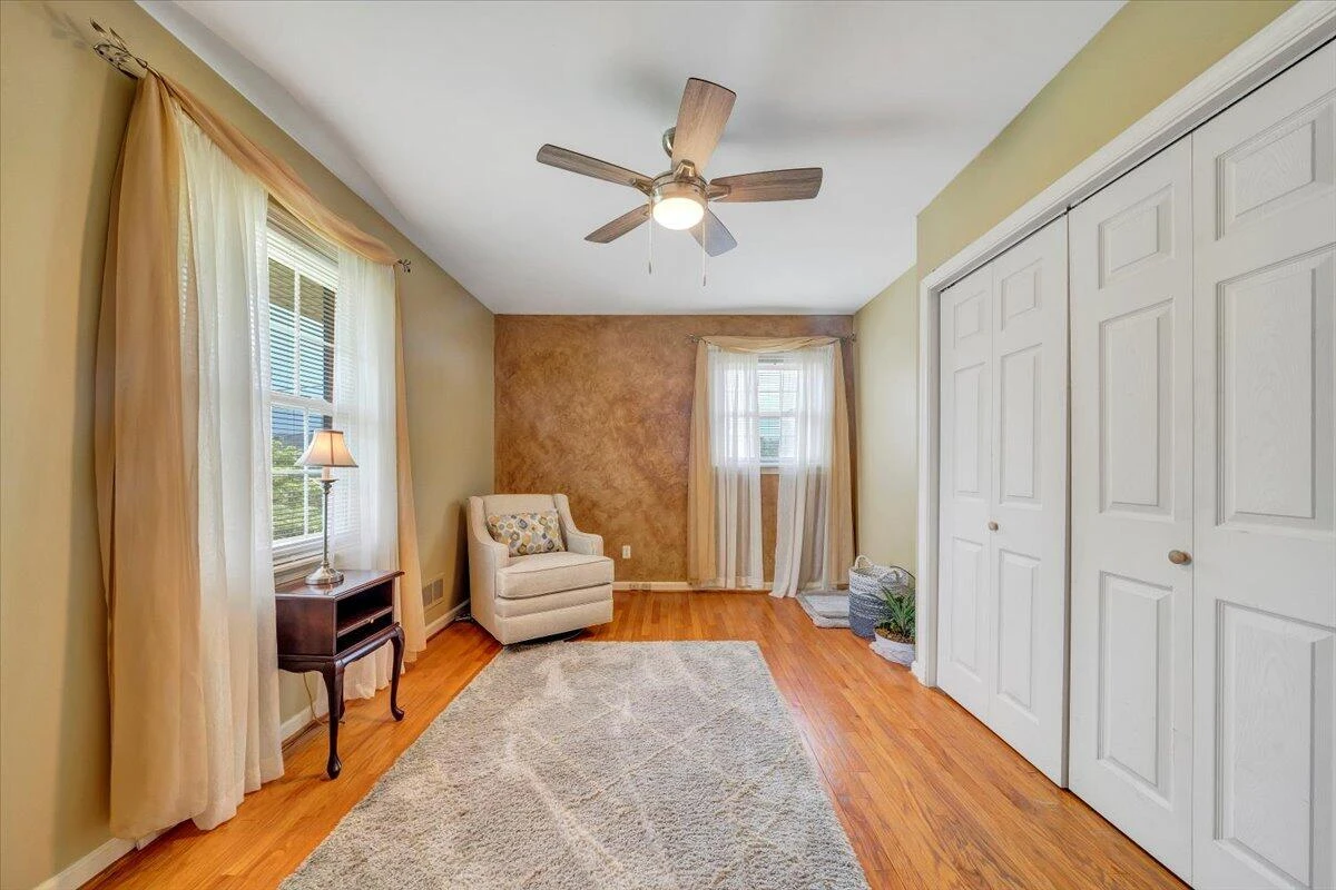 5022 Cave Spring LN - Photo 26