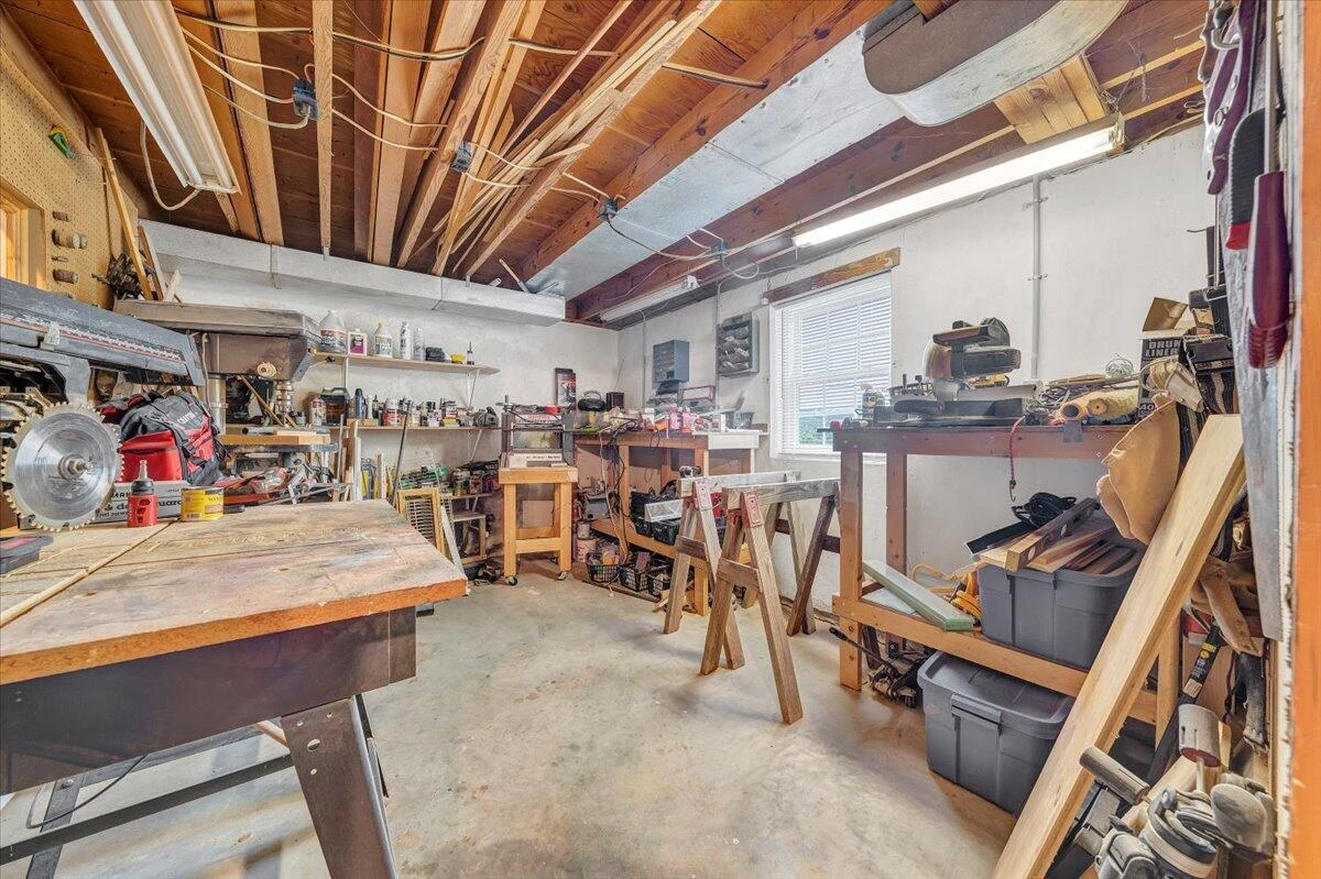 5022 Cave Spring LN - Photo 41