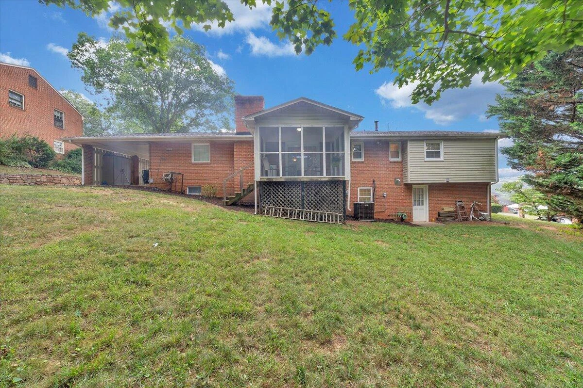 5022 Cave Spring LN - Photo 44