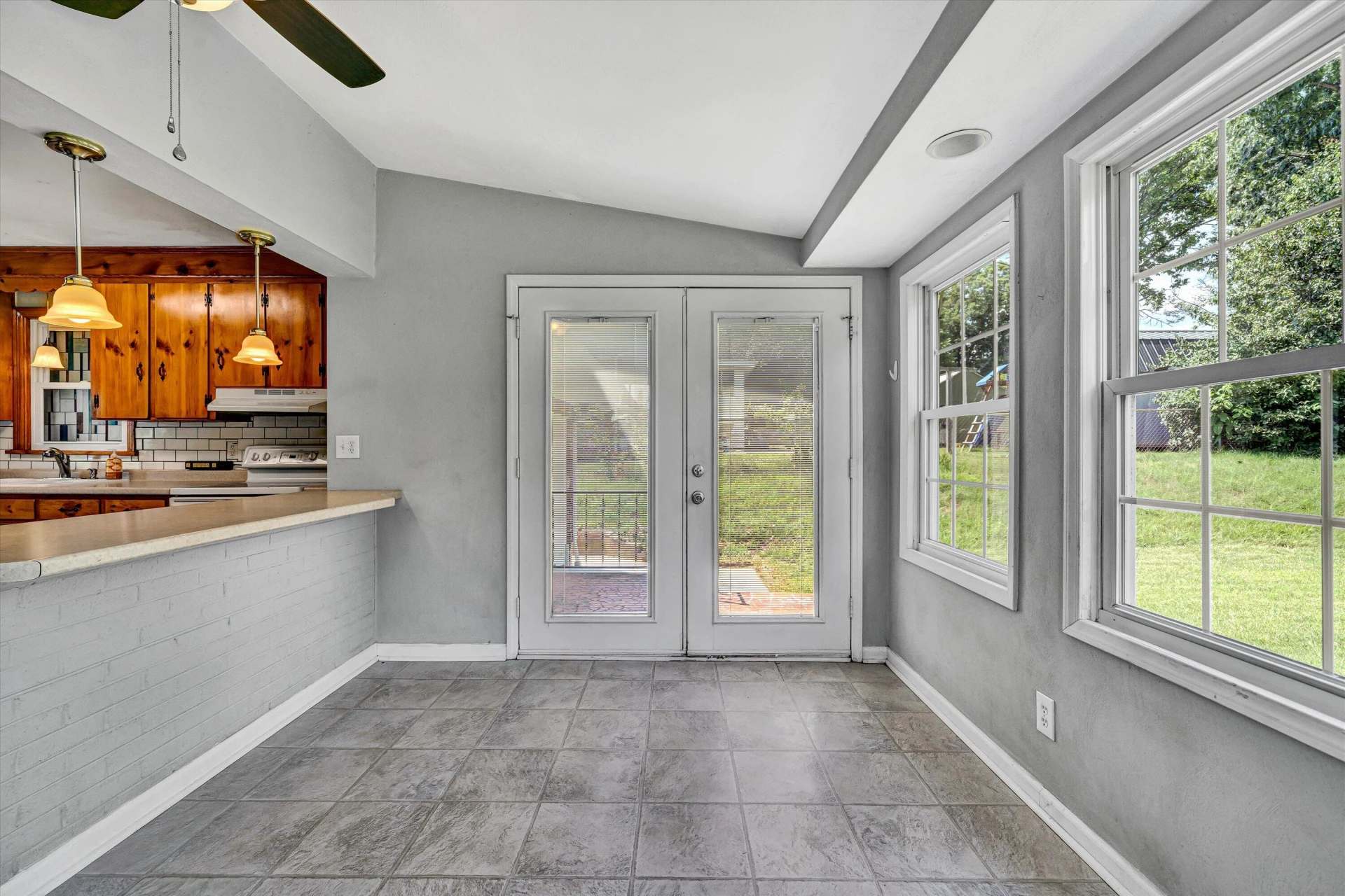 6539 Wendover RD - Photo 16